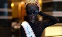 Thí sinh Hoa hậu Hoà bình Thái Lan gây sốc vì đính đá kín người